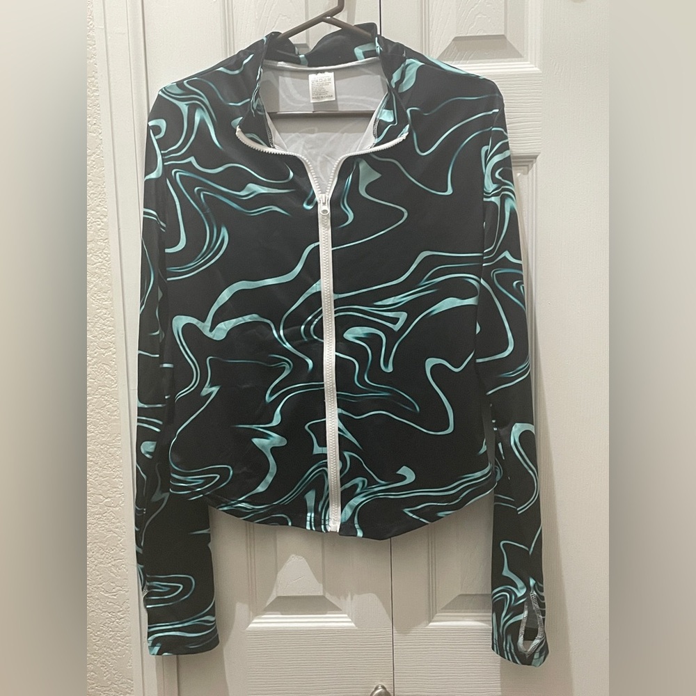 Stylish Black and teal Women's workout or yoga jacket
W thumb holes
New